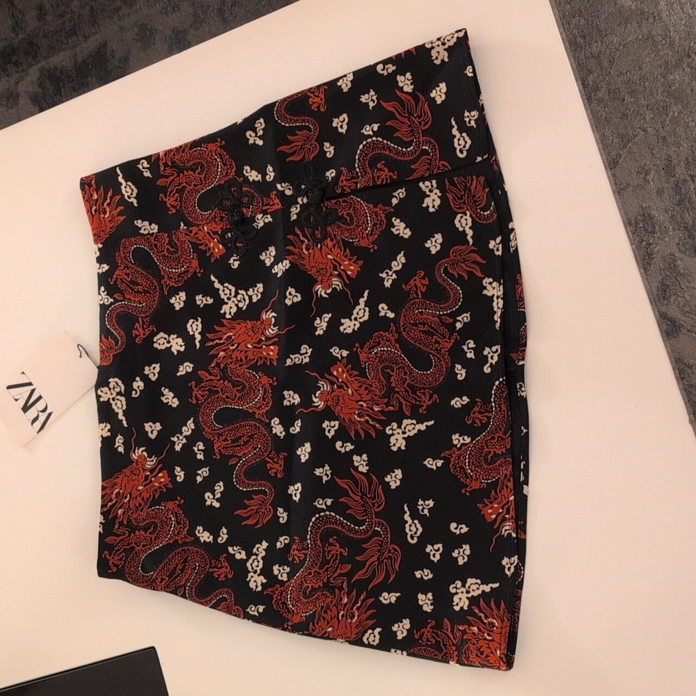 NWT Zara M Skirt